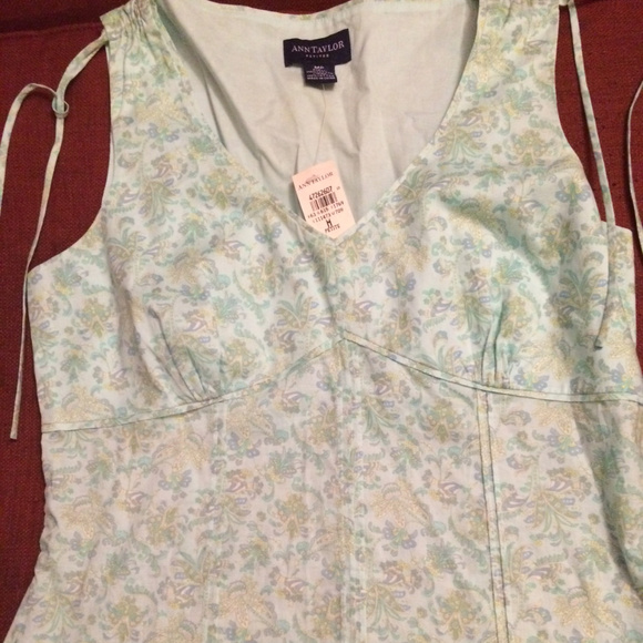 Ann Taylor Tops - ANN TAYLOR Petites PAISLEY Light teal green top Ann Taylor Tops - ANN TAYLOR Petites PAISLEY Light teal green top